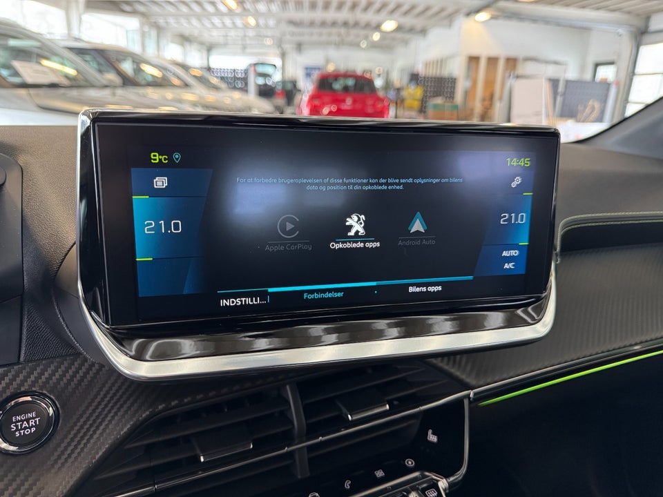 Peugeot e-208 50 GT 5d