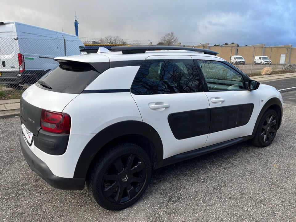 Citroën C4 Cactus 1,6 e-HDi 92 Shine ETG6 5d