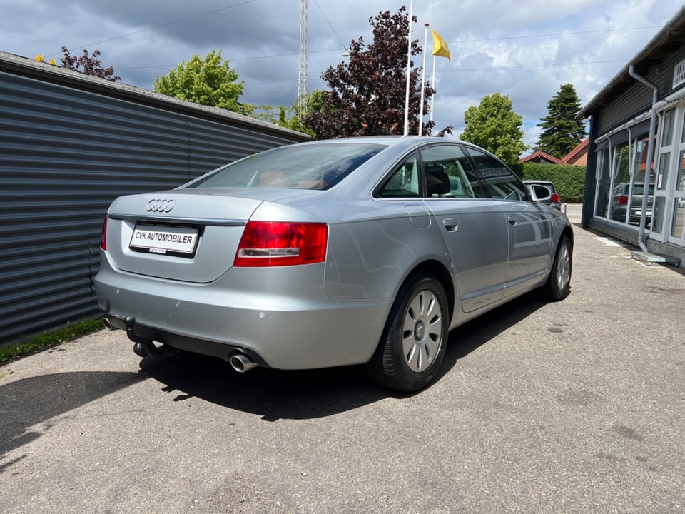 Audi A6 2,4 V6 Multitr. 4d