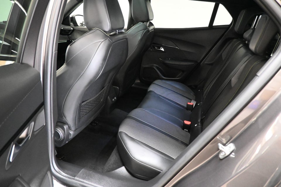 Peugeot 2008 1,2 PureTech 130 GT EAT8 5d