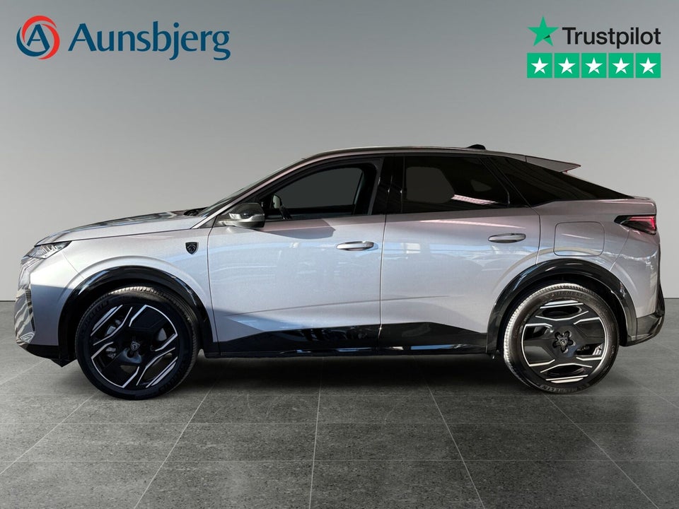 Peugeot e-3008 101 GT 5d