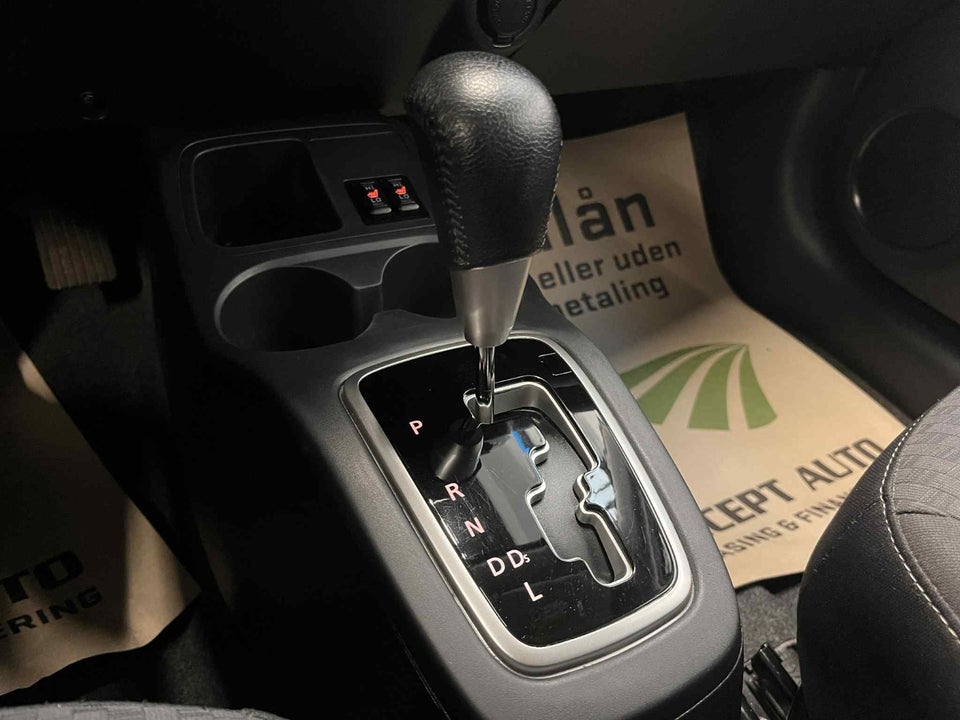 Mitsubishi Space Star 1,2 Anniversary Edition CVT 5d