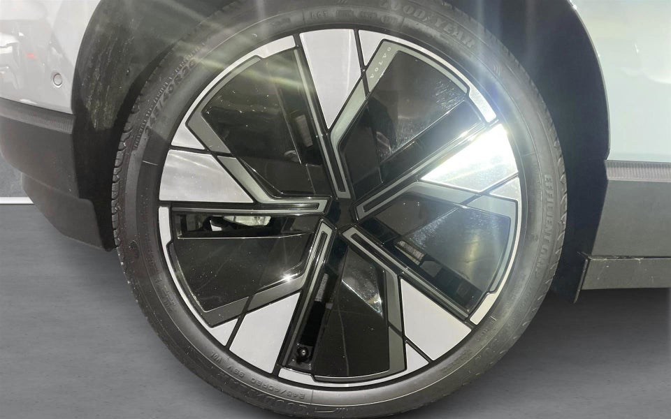 Volvo EX30 Twin Performance Ultra 5d