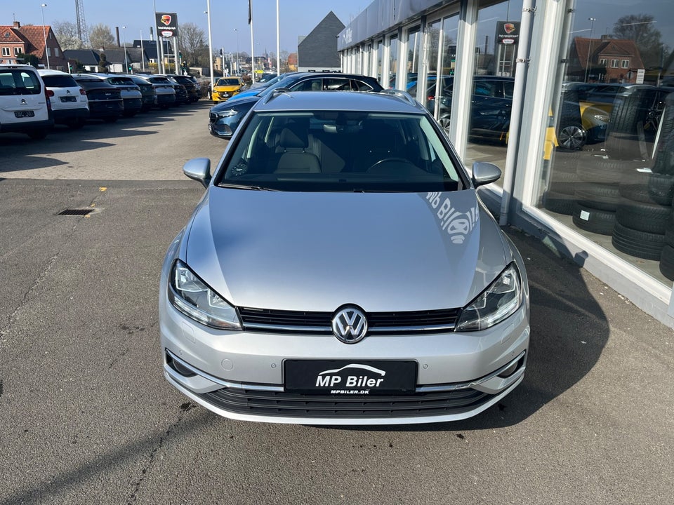 VW Golf VII 2,0 TDi 150 Comfortline Connect Variant DSG 5d