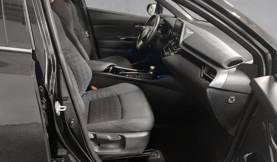 Toyota C-HR 1,8 Hybrid C-LUB Smart CVT 5d