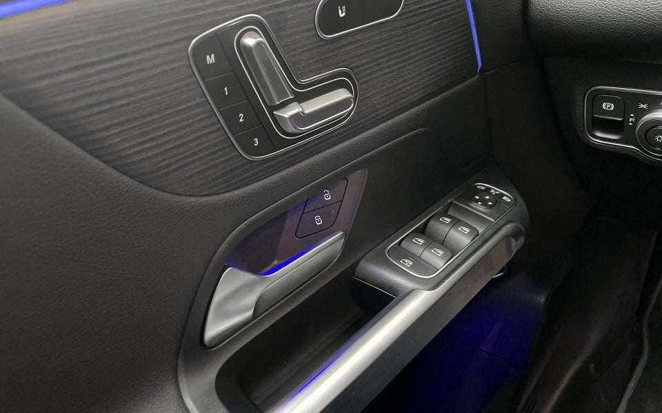 Mercedes EQB250+ Progressive 5d