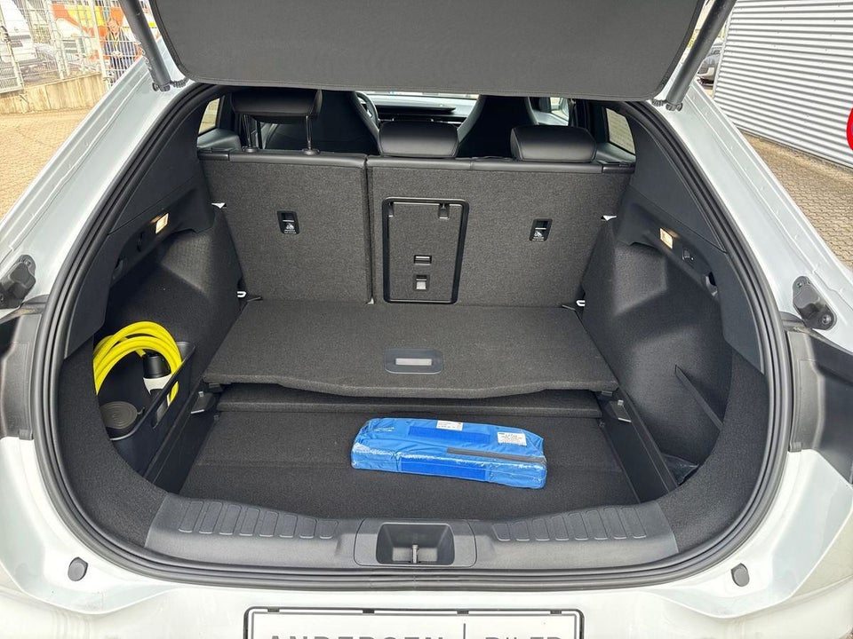 Ford Capri 77 Premium Extended Range 5d