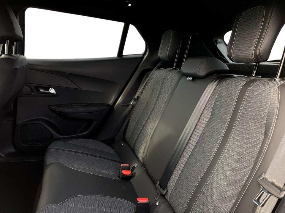 Peugeot e-2008 50 Allure 5d