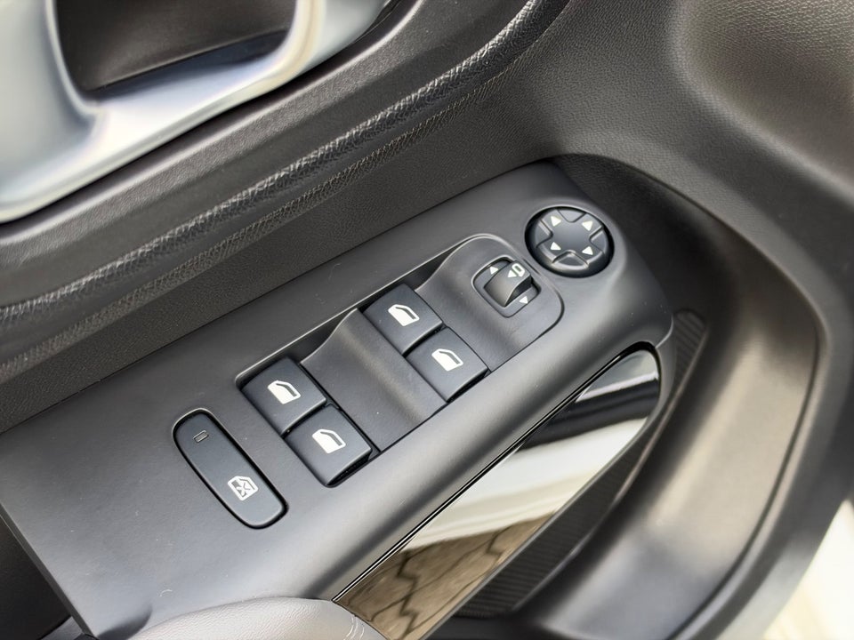 Citroën C5 Aircross 1,6 PHEV Shine Pack EAT8 5d