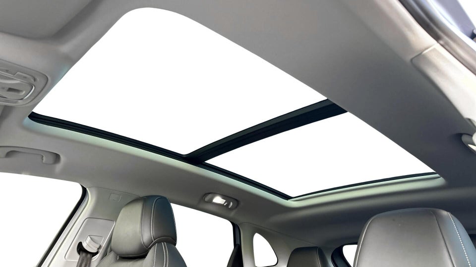 MG Marvel R Luxury 5d