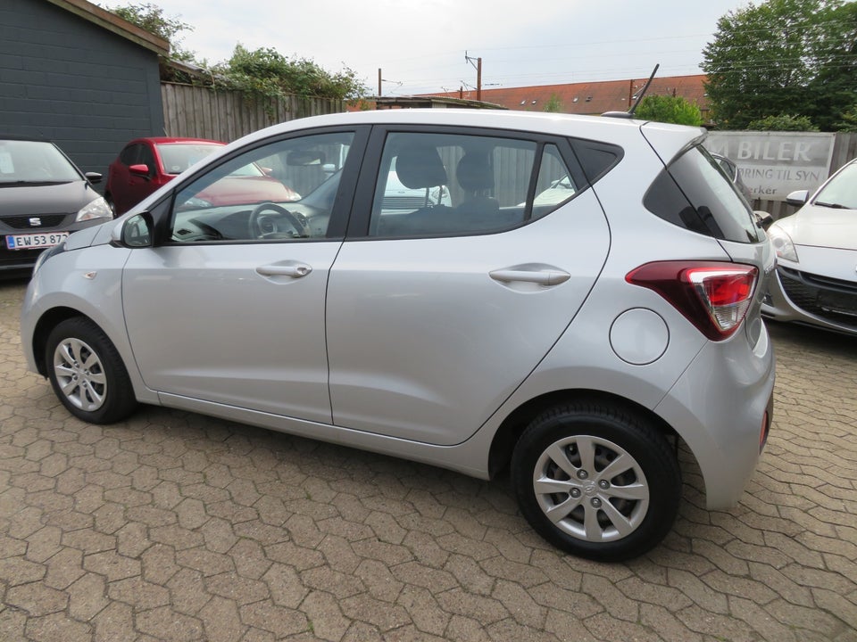 Hyundai i10 1,0 Touch 5d
