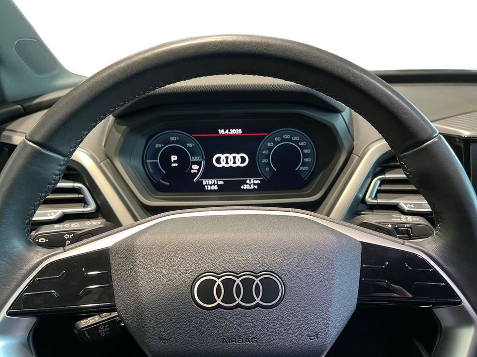 Audi Q4 e-tron 40  5d