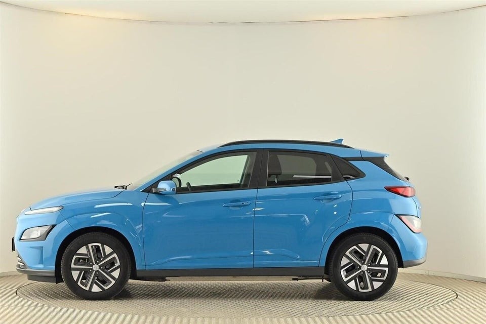 Hyundai Kona 64 EV Essential 5d