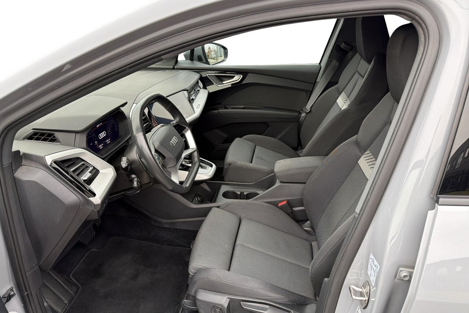 Audi Q4 e-tron 45 Progress 5d