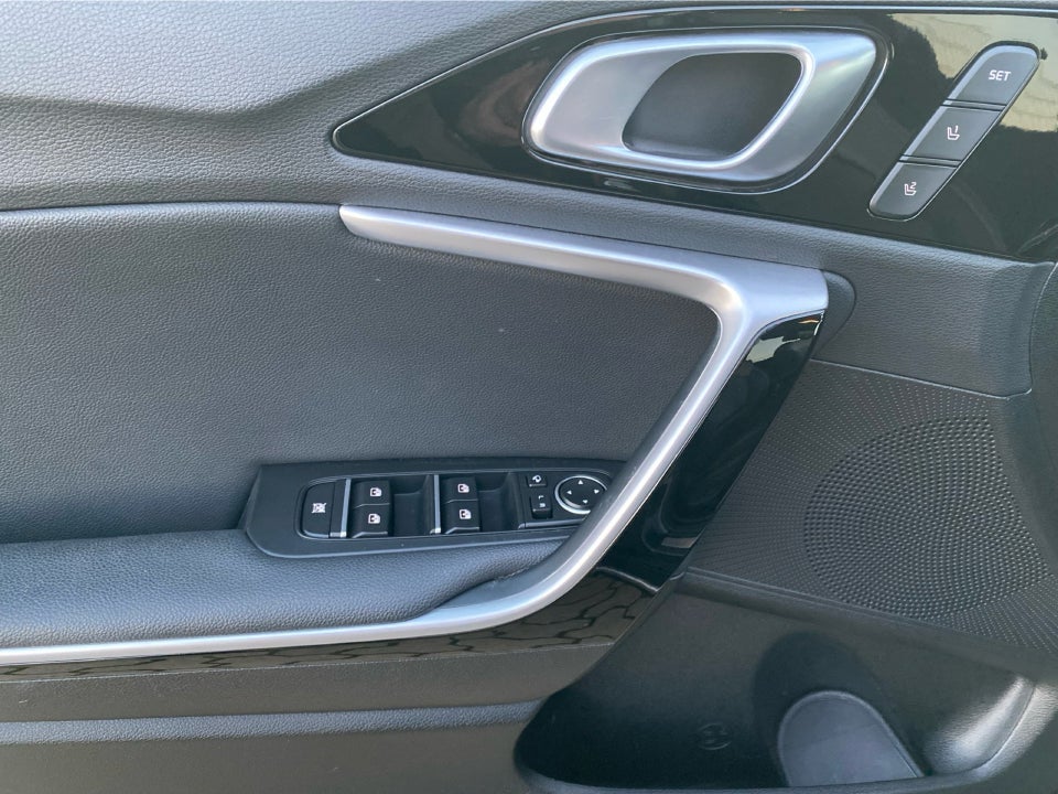 Kia XCeed 1,6 PHEV Upgrade Intro+ Premium DCT 5d