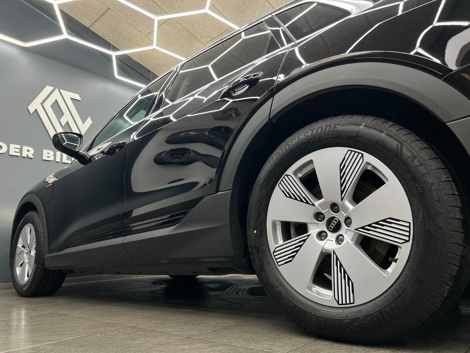 Audi e-tron 50 quattro 5d