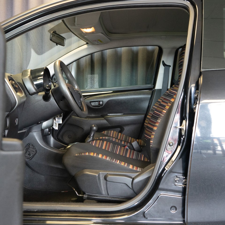 Citroën C1 1,0 e-VTi Shine Airscape 5d