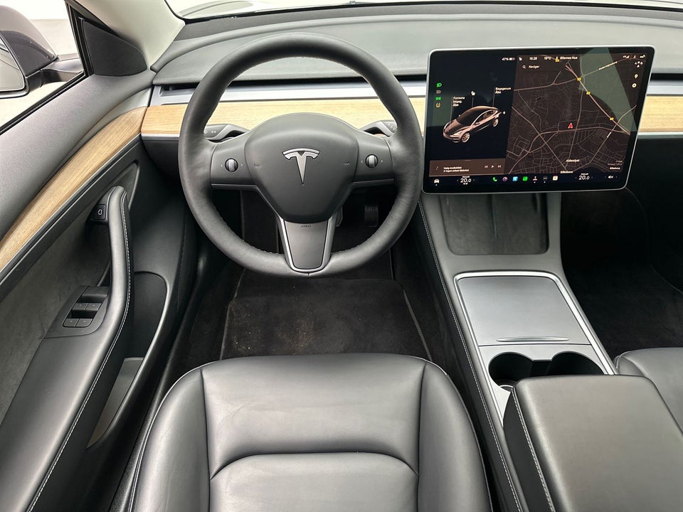 Tesla Model 3 Long Range AWD 4d