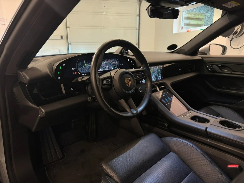 Porsche Taycan 4S Performance+ 4d