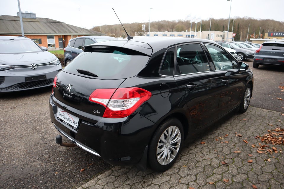 Citroën C4 1,6 e-HDi 112 Seduction 5d