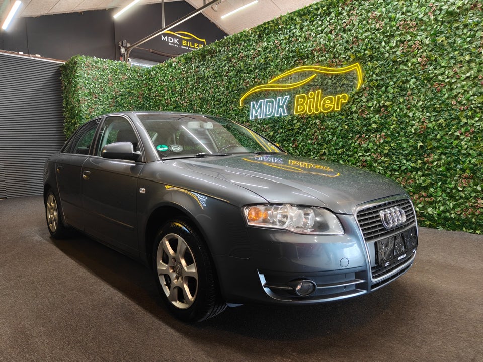 Audi A4 1,6  4d