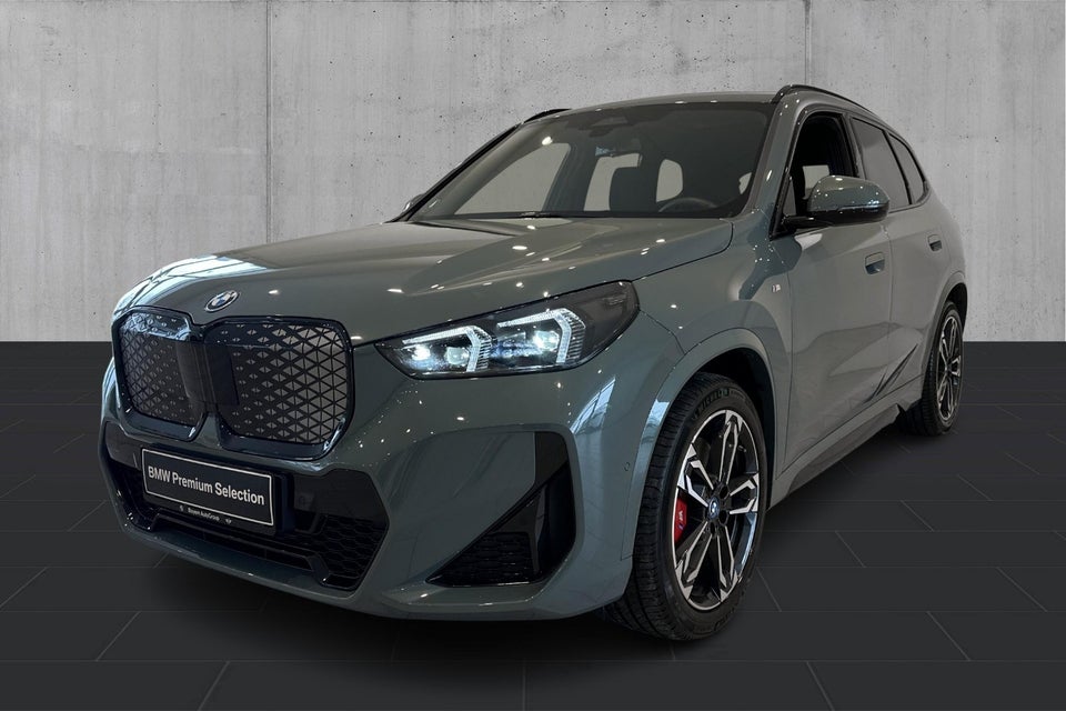 BMW iX1 eDrive20 M-Sport Pro 5d