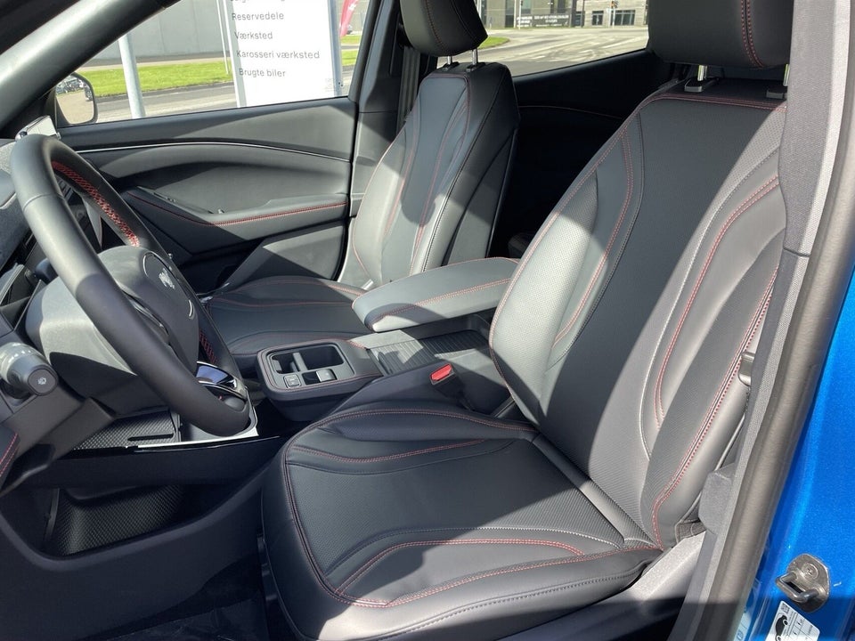 Ford Mustang Mach-E 98 Premium Extended Range 5d