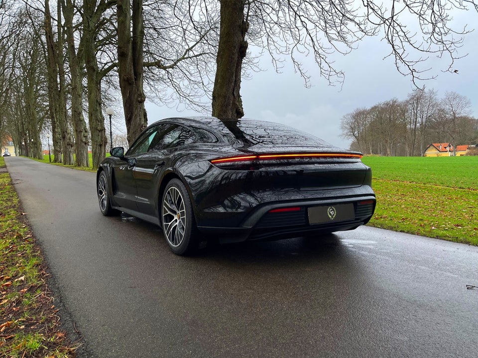 Porsche Taycan 4S Performance+ 4d
