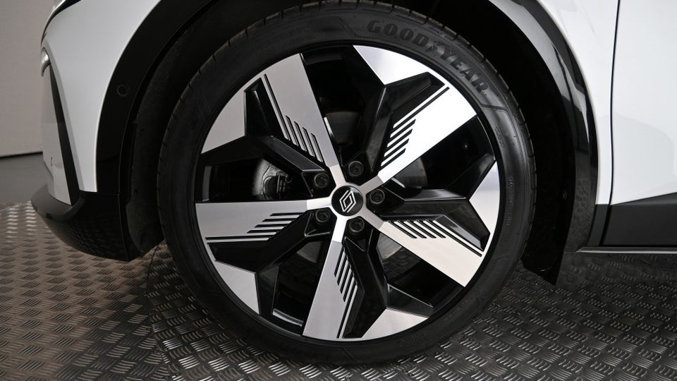 Renault Megane E-Tech 60 Techno 5d