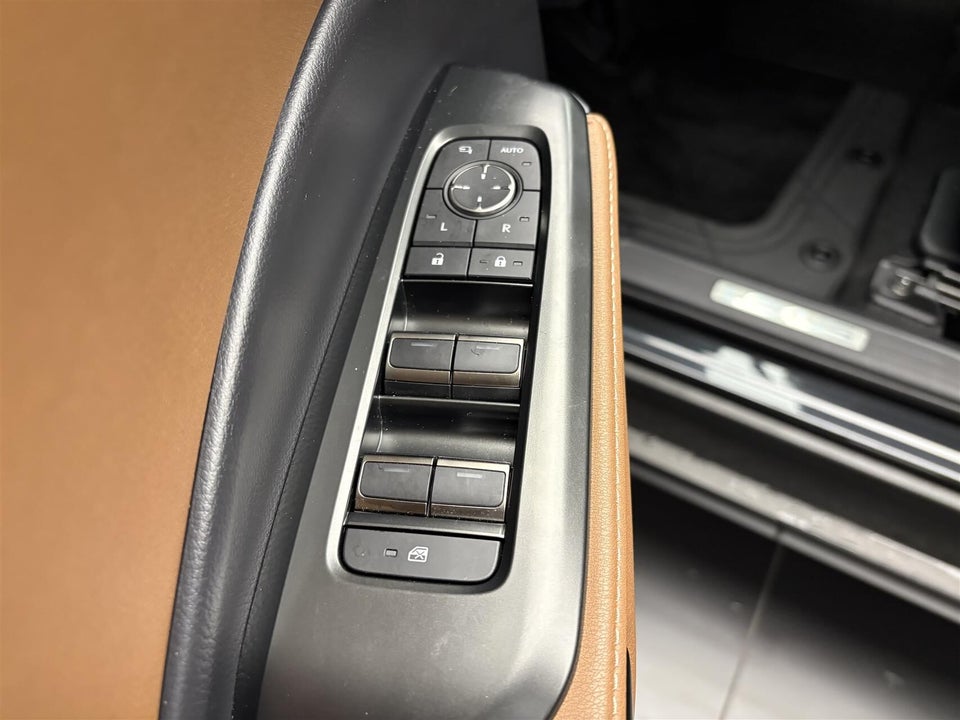 Lexus LBX 1,5 Hybrid Relax 5d