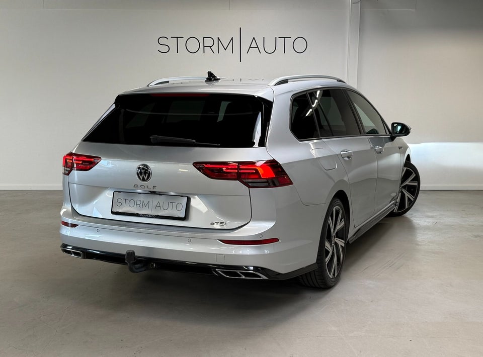 VW Golf VIII 1,5 eTSi 150 R-line Variant DSG 5d