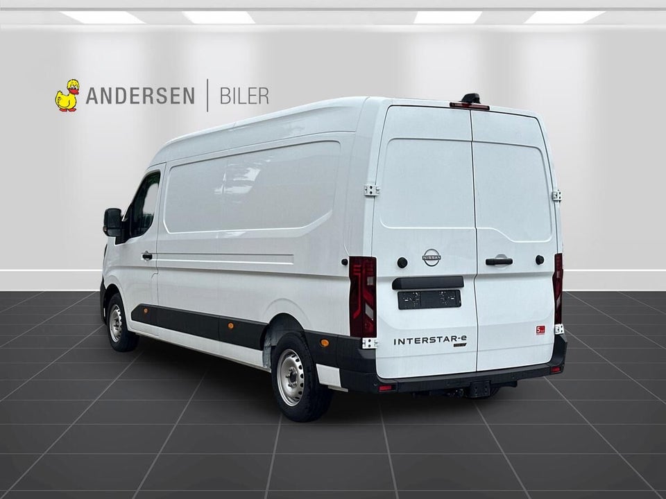 Nissan Interstar 87 L3H2 N-Connecta Van