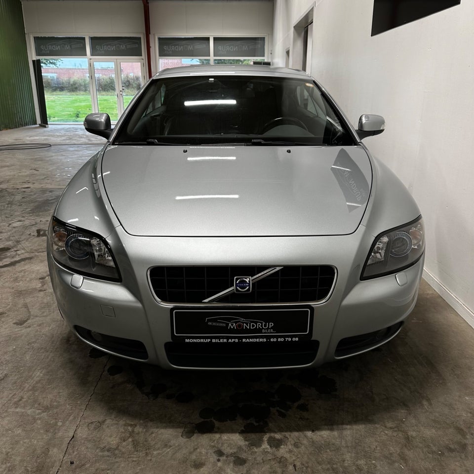 Volvo C70 2,4 D5 aut. 2d