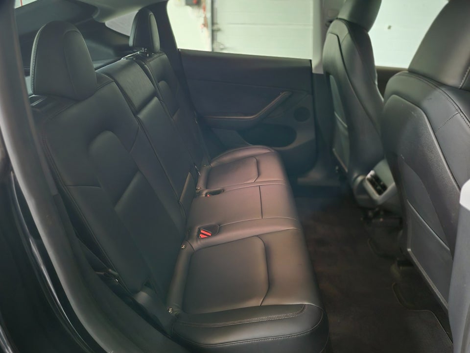 Tesla Model Y Long Range AWD 5d
