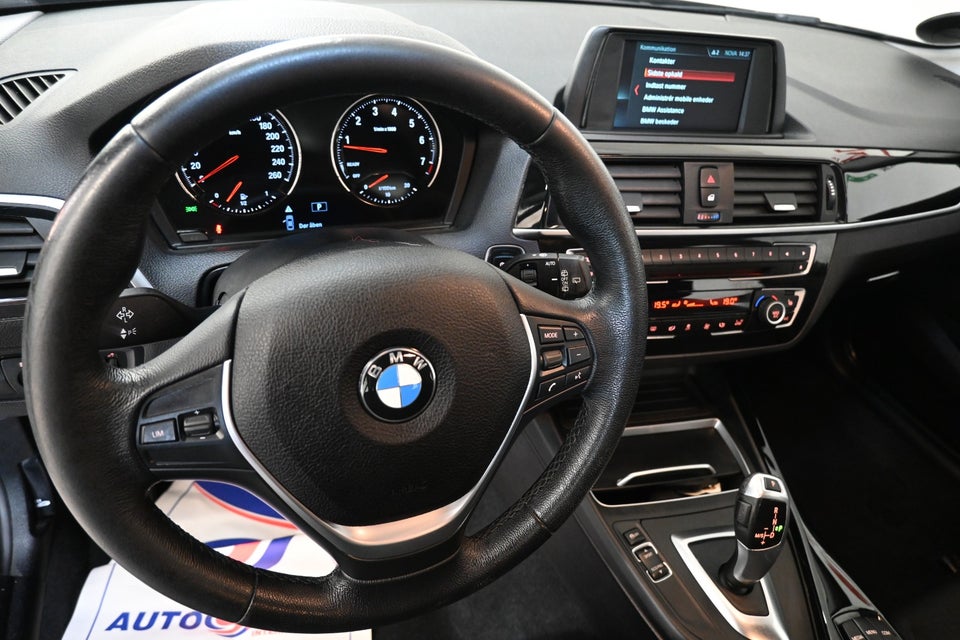 BMW 120i 2,0 Connected aut. 5d