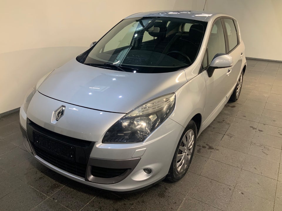 Renault Scenic III 1,6 dCi 130 Expression 5d