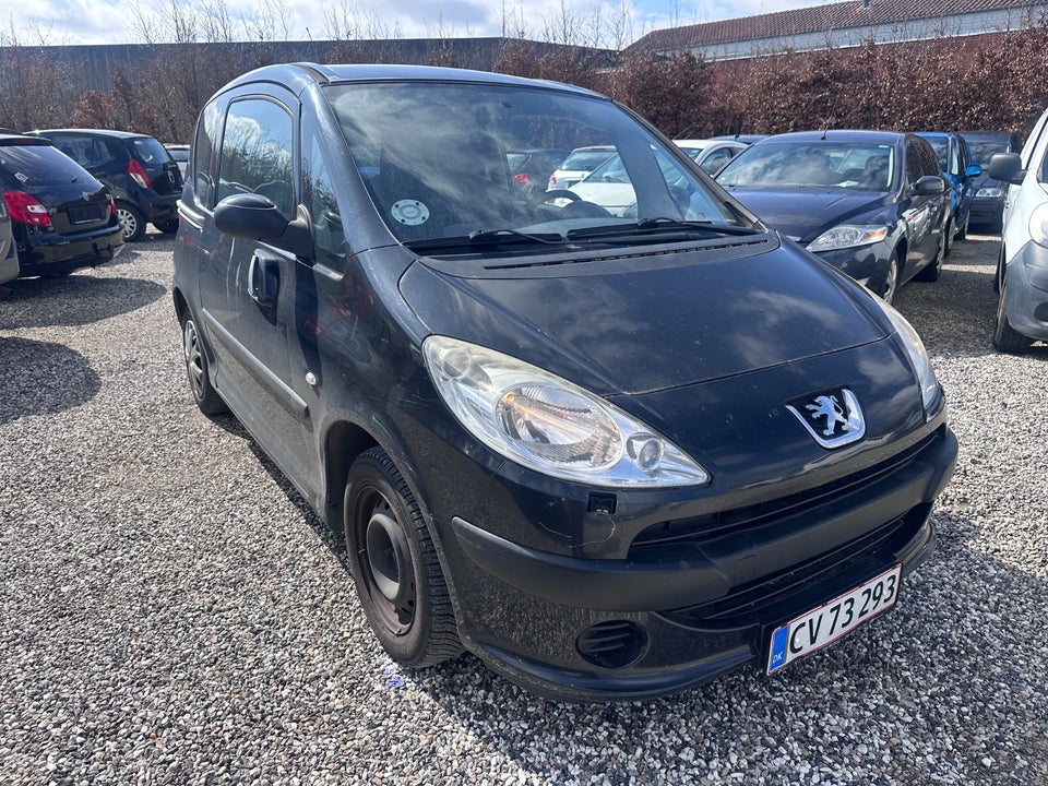 Peugeot 1007 1,4 City 3d