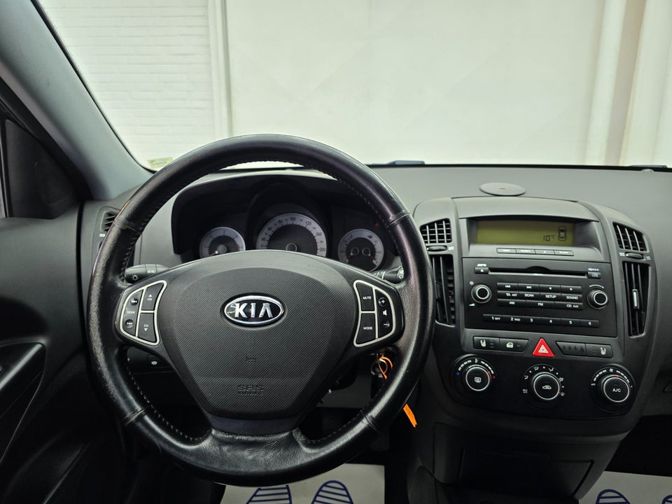 Kia Ceed 1,6 CRDi Active 5d