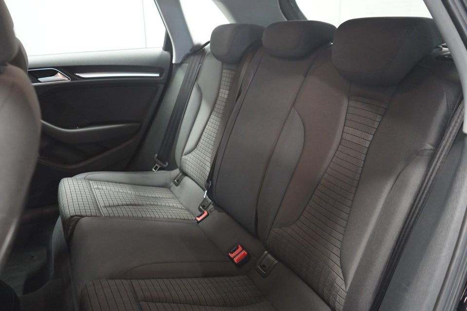 Audi A3 40 TFSi Sport Sportback quattro S-tr. 5d