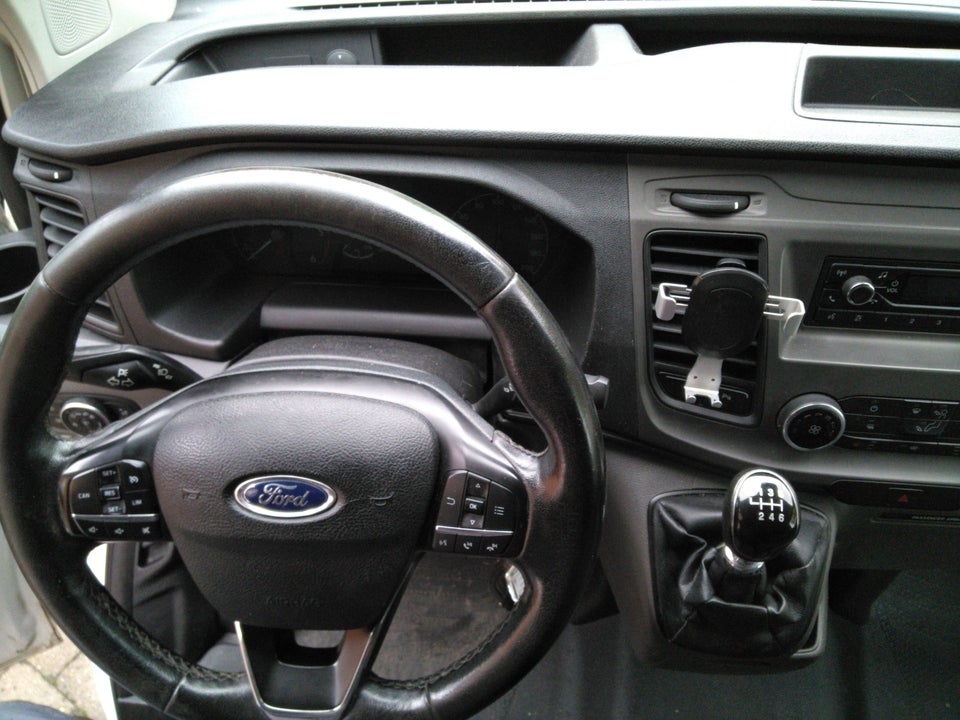 Ford Transit Custom 320 L2 2,0 TDCi 130 Trend