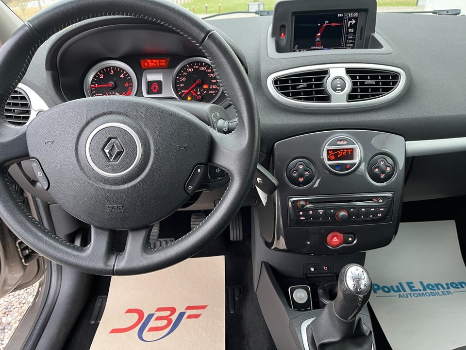 Renault Clio III 1,5 dCi 90 Expression Sport Tourer 5d