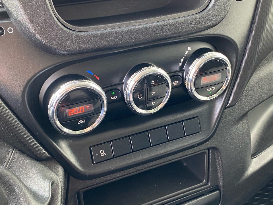 Iveco Daily 3,0 35S17 Alukasse m/lift 2d