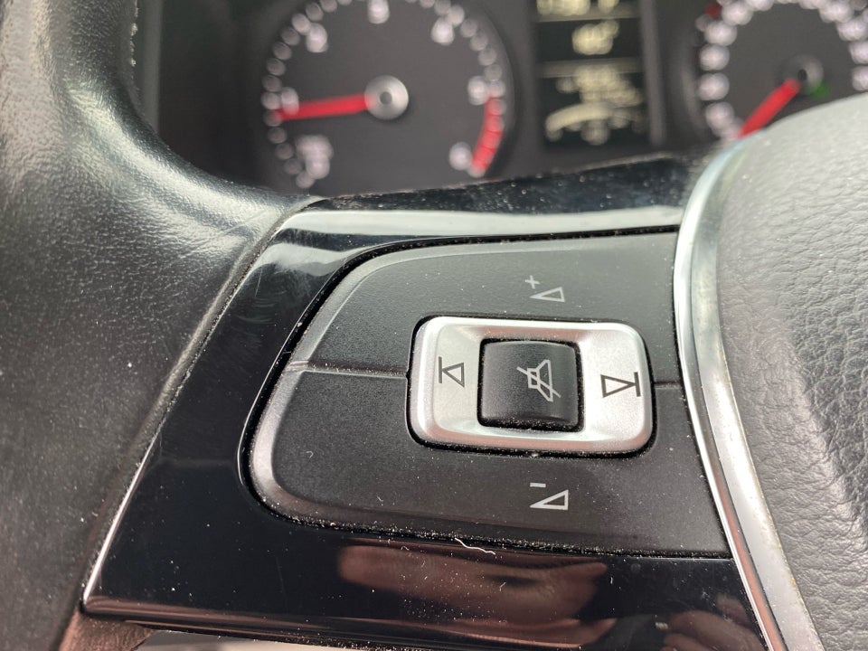 VW Transporter 2,0 TDi 180 Kassevogn DSG lang