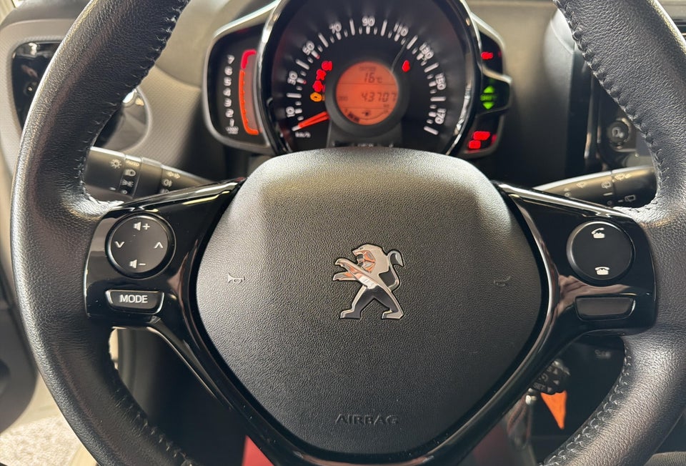 Peugeot 108 1,0 e-VTi 72 Allure+ 5d