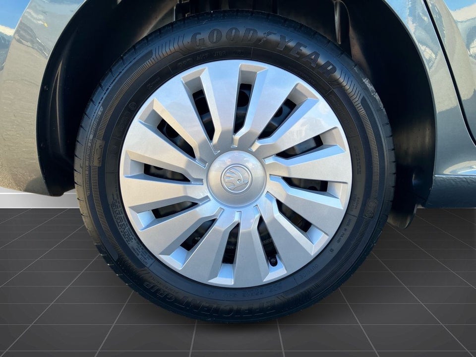 Skoda Scala 1,0 TSi 110 Dynamic DSG 5d