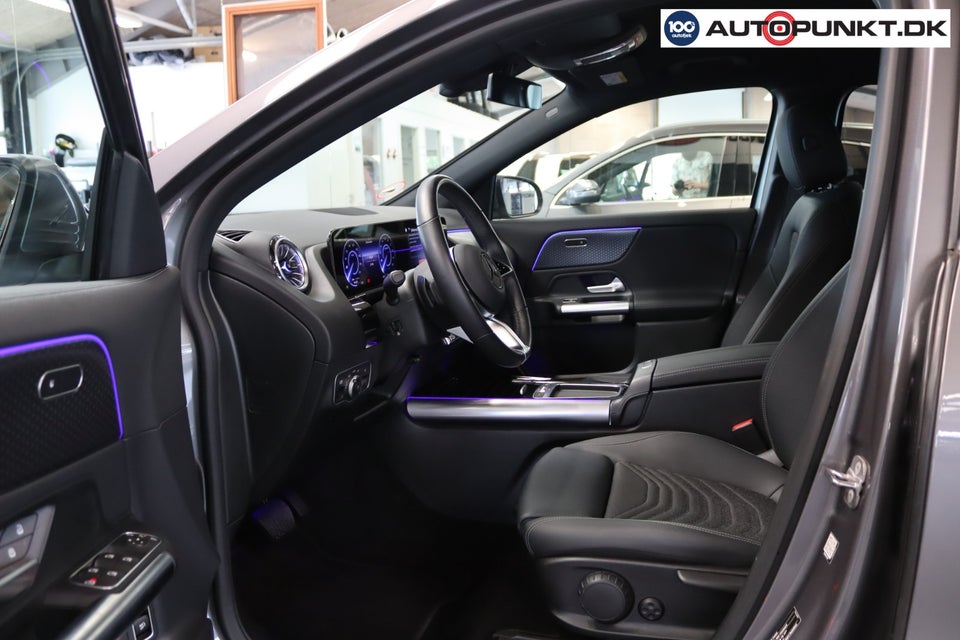 Mercedes EQA300 Progressive 4Matic 5d