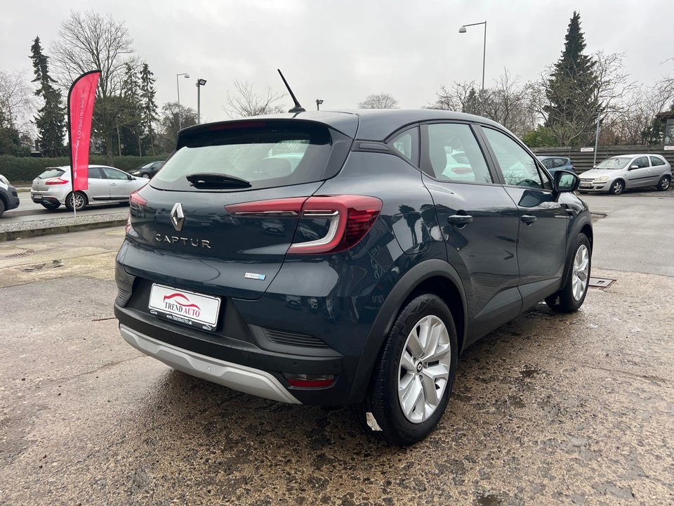 Renault Captur 1,6 E-Tech Zen 5d
