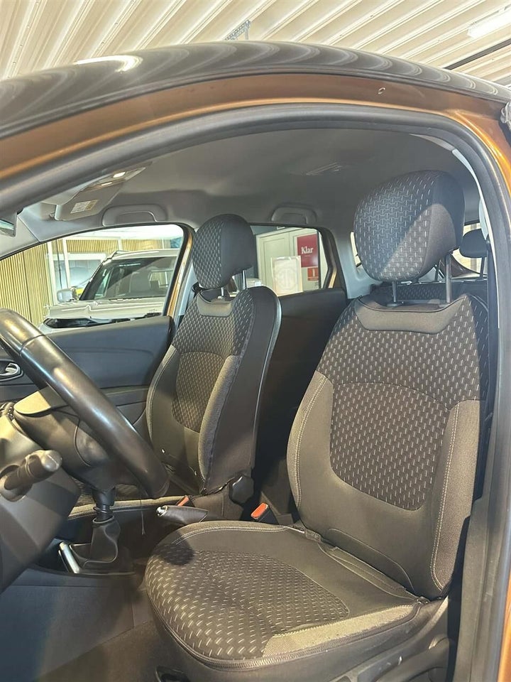 Renault Captur 1,2 TCe 120 Expression 5d