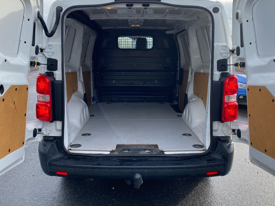 Toyota ProAce 2,0 D 120 Long Comfort 4d