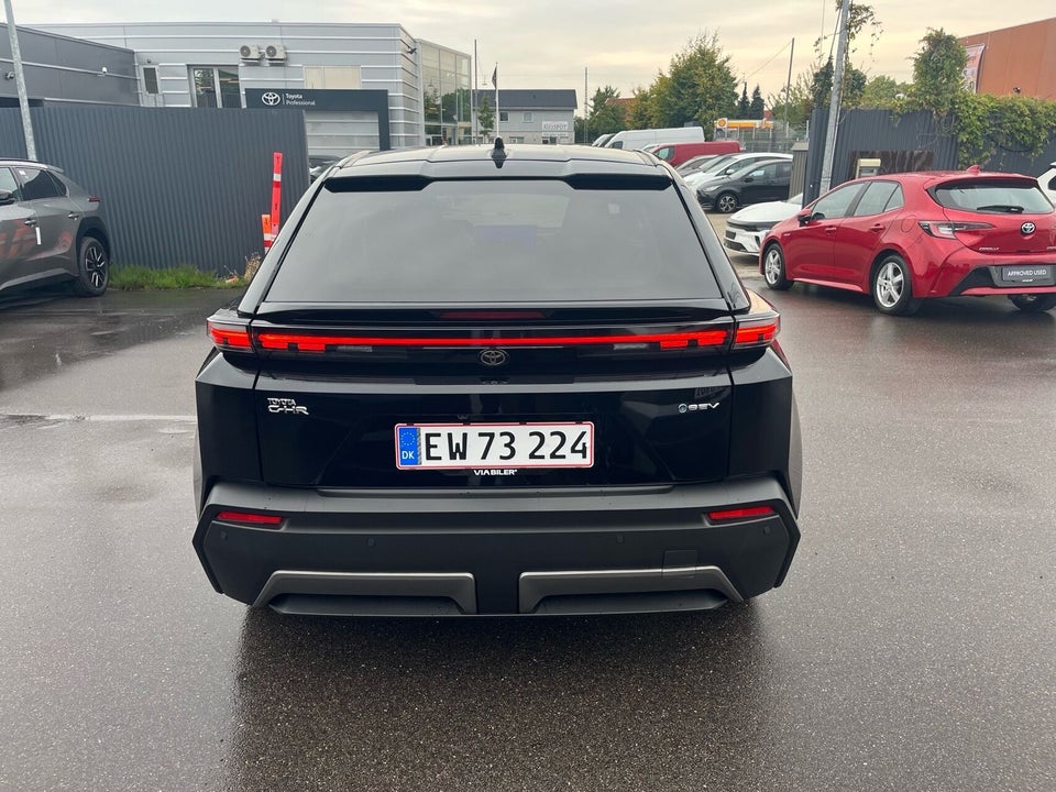 Toyota C-HR+ 77 Active 5d